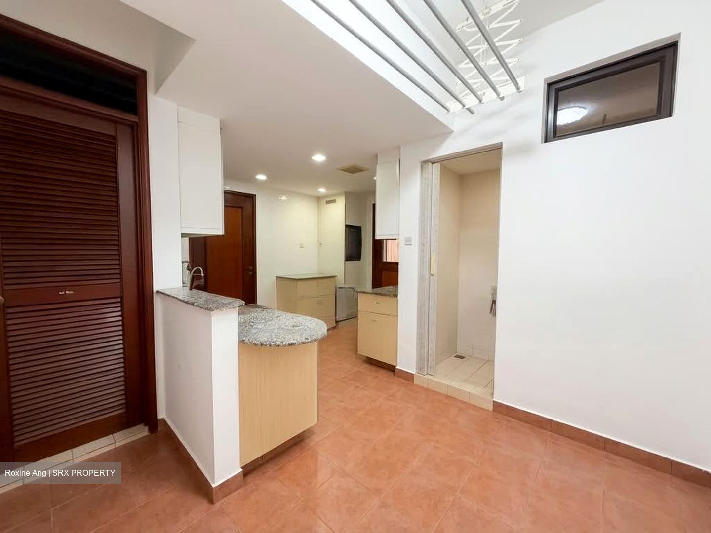 Seletaris (D27), Condominium #570829431